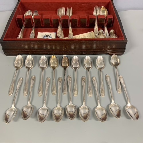 72-teiliges 1847 Rogers Bros IS Narzisse Versilbertes Service für 10 Besteckset mit Box - Bild 8 von 24