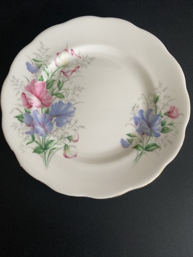 Royal Albert Tea Cup Saucer & Sandwich Plate Trio Sweetpea Friendship Series - Picture 5 of 11