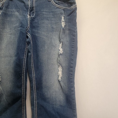 Size 15/16 Women's Rue 21 Curvy Jean Capri Distressed W = 36 I = 20 - Picture 8 of 16