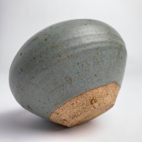 "Cuenco pequeño de cerámica de estudio vintage Karen Karnes azul moteado 4,5""d x 2,5""h" - Imagen 8 de 10