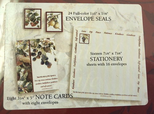 FRIENDSHIP STATIONARY BOXED SET 16 SHEETS 8 NOTES 32 ENVELOPES NEW SEALED A7 - Picture 4 of 4