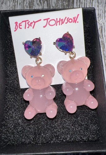 Betsey Johnson Pink Resin Gummy Bear Drop Earrings W/ Crystal Hearts NWT - Afbeelding 6 van 17