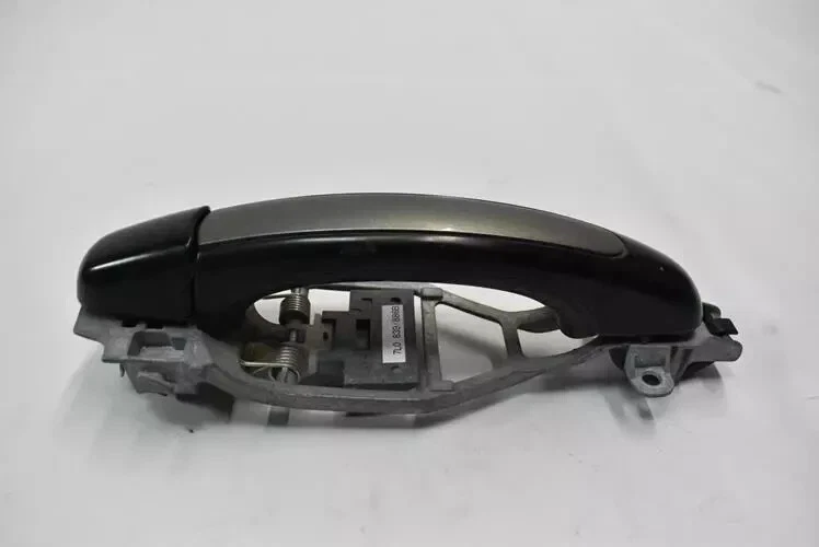 Оригинальная задняя правая ручка внешней двери со стороны пассажира для Porsche Cayenne 955 957 03–10 годов выпуска - Изображение 4 из 4