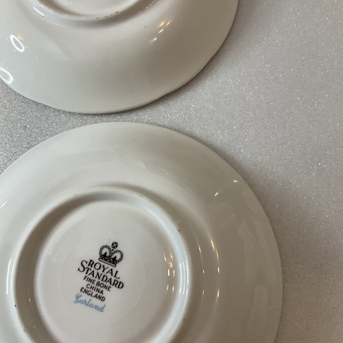 4 x Vintage Royal Standard - Garland Coffee Cup Saucers - Picture 6 of 6