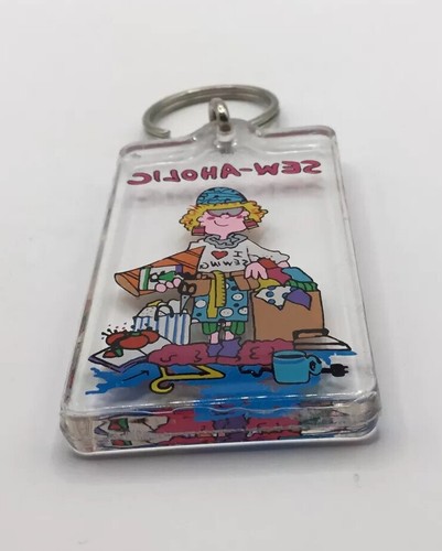 Vintage Lucite Acrylic Sew-Aholic Sewing Keychain Key Ring Chain Fob Hangtag - Picture 4 of 8