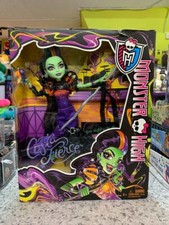 2014 Mattel Monster High  - Daughter of Circe CASTA FIERCE - NEW 