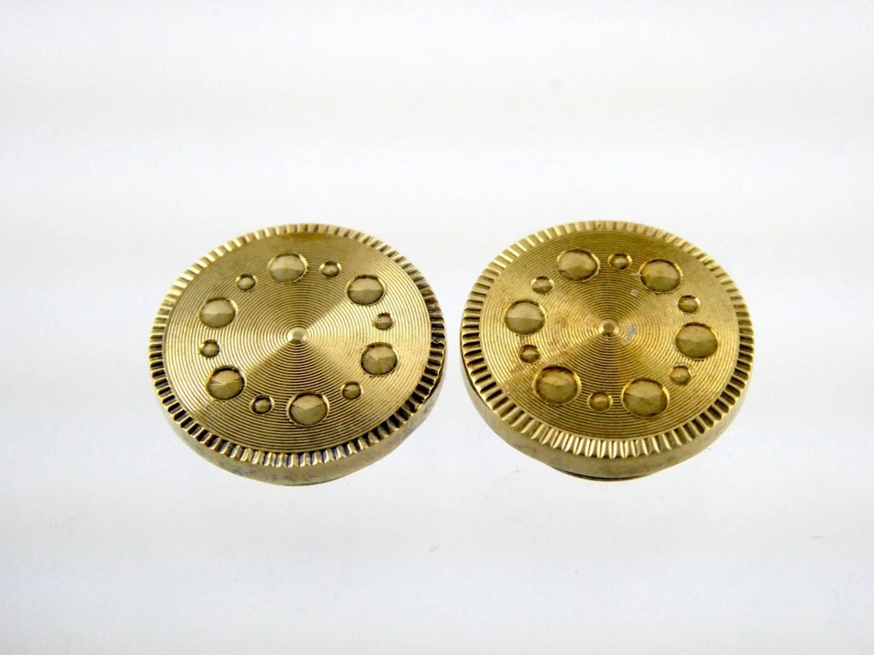 Par de botones de diseño geométrico de la era Art Deco de oro amarillo de 14k 2,9 g de peso total Foto 2 de 4