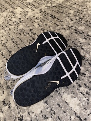 Nike Air Max Typha 2 training shoe white, black wolf grey Men’s Sz 10 AO3020-100 Nike Air Max Typha 2 White Black Wolf Grey AO3020 100 Men main image 4