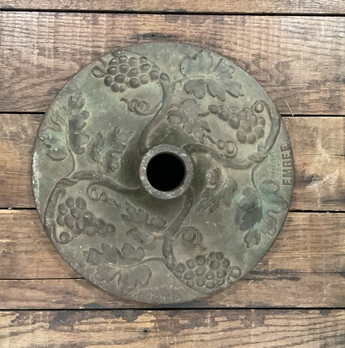 ANTIQUE SOLID CAST IRON EMBEE UMBRELLA BASE STAND GRAPE VINE 54 Lbs 14 Inches - Picture 1 of 8