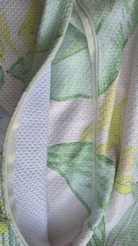 Toalla reversible Love Shack Fancy X Hurley Waffle hawaiano hibisco arena libre - Imagen 9 de 14