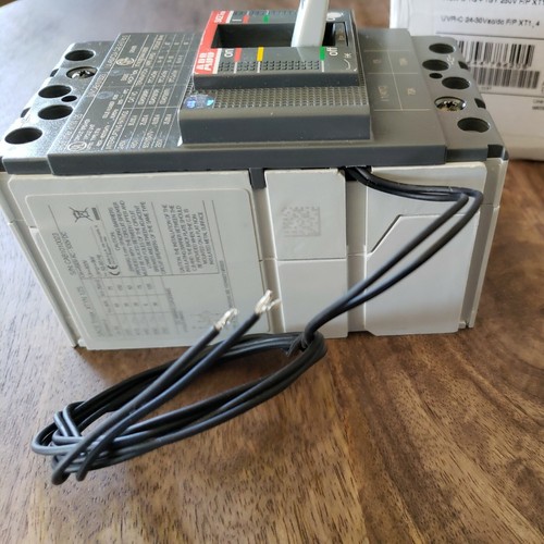 Disyuntor de circuito ABB XT1NU3070AAA1A0XXX 70A XT1N 125 TMF 70-700 3p F F UL/CSA - Imagen 10 de 12