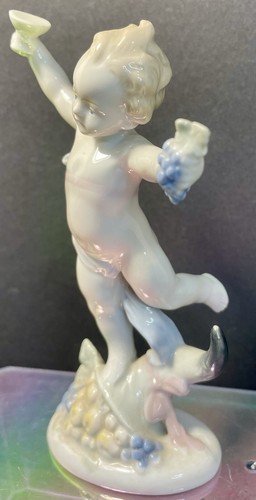 Autumn Cherub Metzler & Ortloff Fine Porcelain Figurine #6772 Germany Vintage - Picture 2 of 23