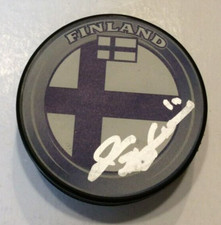 JARMO KEKALAINEN SIGNED FINLAND HOCKEY PUCK COLUMBUS BLUE JACKETS W/ CASE COA