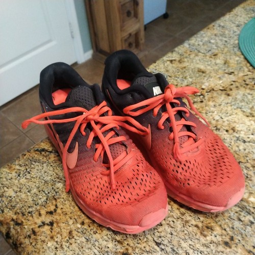 Nike Air Max 2017 hellkarmesinrot/total purpurrot/schwarz (849559-600) Herren Größe 7,5 - Bild 2 von 12