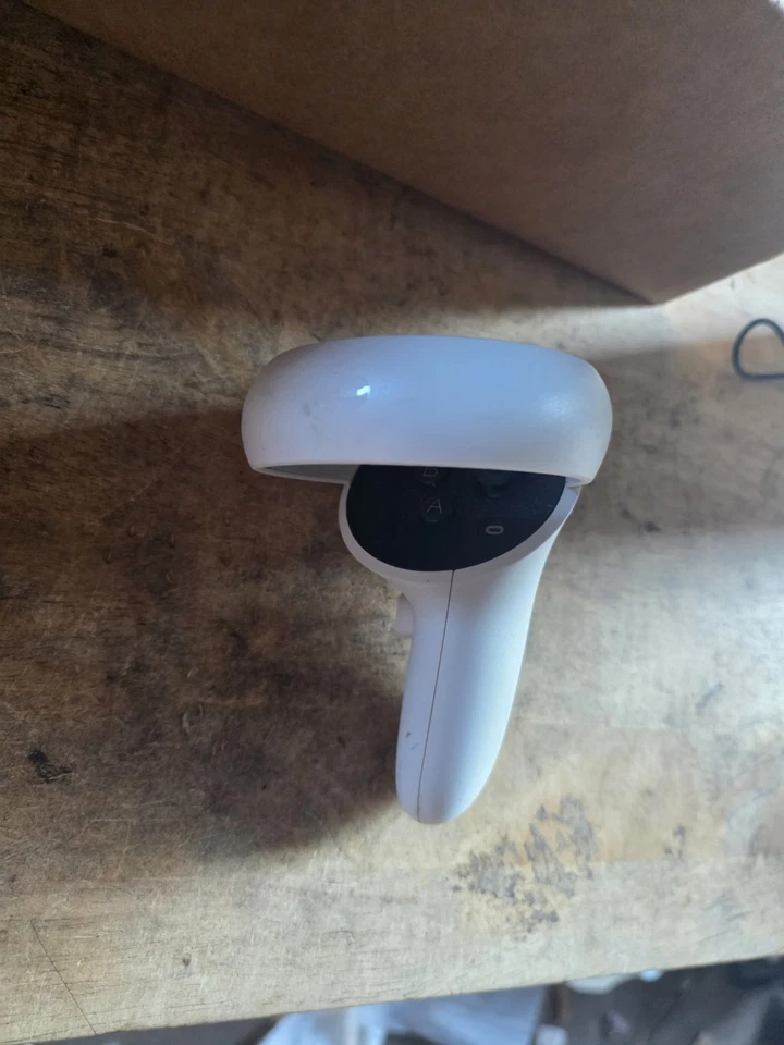 Oculus Meta Quest 2 VR Controller | RIGHT Hand Controller Tested - Image 1 of 1