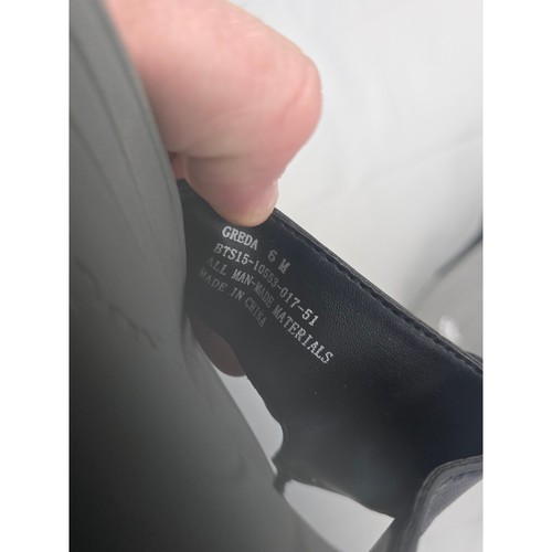 Sandalias de tanga Bare Traps Greda para mujer talla 6M gris mediano EE. UU. - Imagen 11 de 11