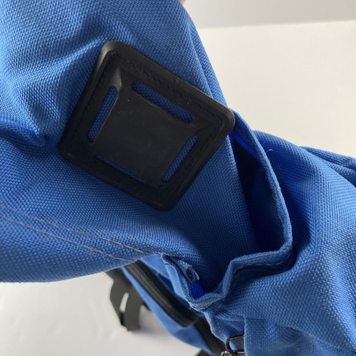 REI Daypack - Holds Trekking Poles/Cross Country Skis Water Bottle Pockets Hike - Picture 11 of 13