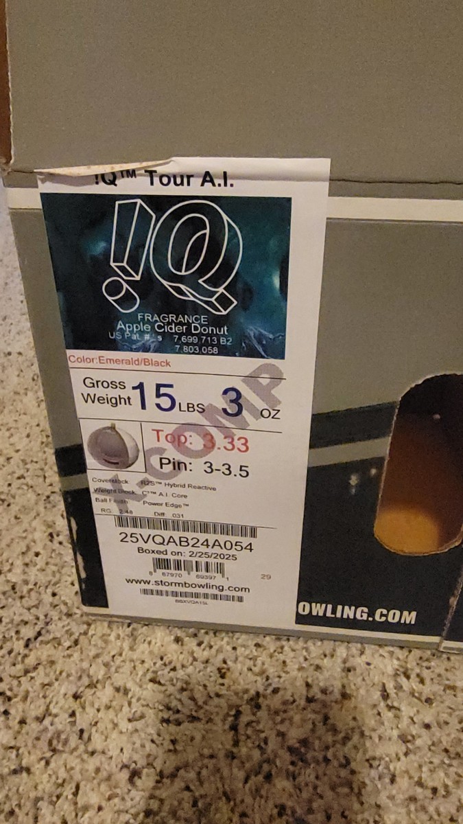 IQ tour AI 15ポンド Storm IQ Tour A.I. Bowling Ball | Innovation at Play