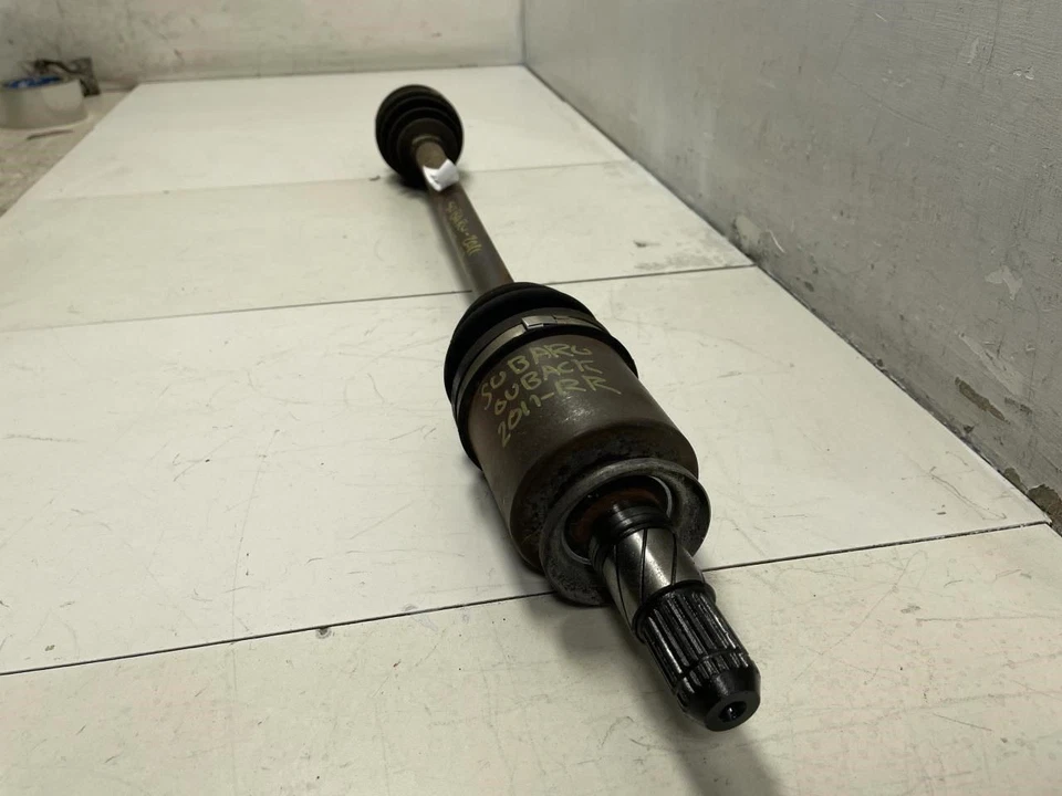 Subaru Outback 2011 eje trasero derecho del lado del pasajero eje OEM Foto 3 de 4