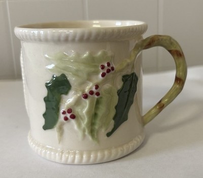 Ireland Belleek Santa Holly 2.75  Tall Darling Cup Mug