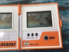 🔥Looks Great Works Great Vtg Nintendo Game & Watch Multi Screen Life Boat 1983