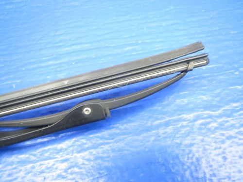 Toyota 4runner 2000 puerta levadiza trasera puerta trasera ventana brazo limpiaparabrisas fabricante de equipos originales. B33 - Imagen 14 de 14