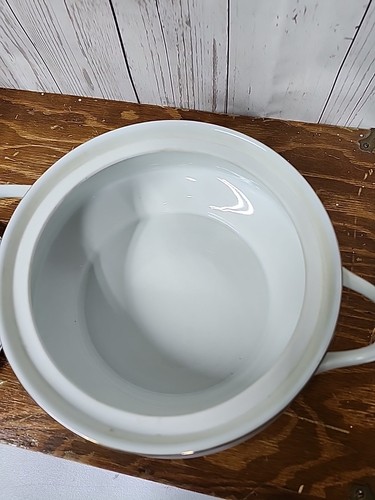 Wallace Heritage Daphne 7 ¾" Round Covered Vegetable Bowl, Server, Soup, Nice! - Picture 3 of 6