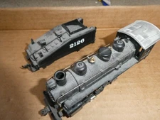 Vintage HO Scale Bachmann AT&SF Steam Locomotive with 2126 Tender