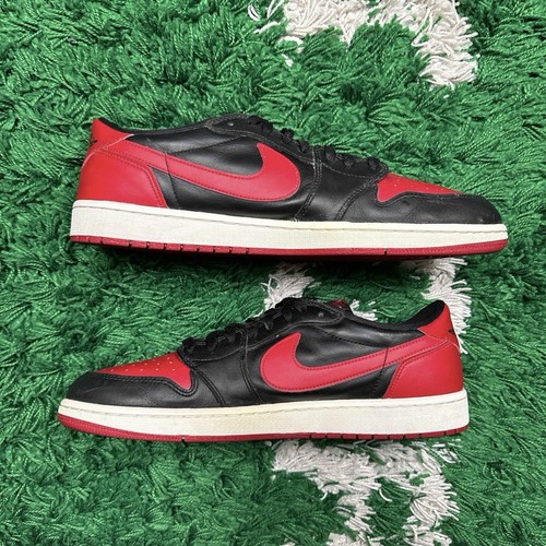 Size 13 - Air Jordan 1 Retro OG Low Bred 2015 - Clean (705329-001) - Picture 2 of 9