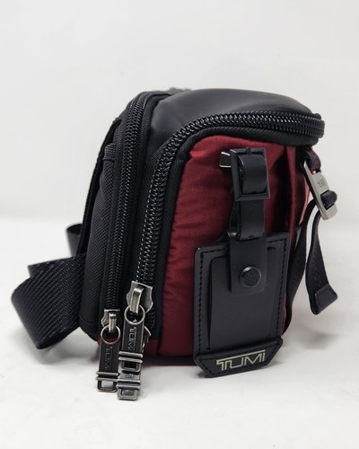 Nueva bolsa utilitaria Tumi * Riñonera * Bandolera * Red Desert * 232799DSRD - Imagen 4 de 10