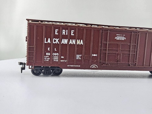 Athearn HO Scale Erie & Lackawanna Box Car EL 69095 Model Train Car - Picture 3 of 12