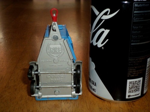 CORGI TOYS- HORSE TRAILER, PRESSED STEEL METAL TOY, OVERALL LENGTH 3.75",#1960's - Picture 10 of 11