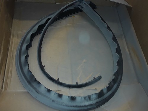 OEM Ford Front Right Door BODY Weatherstrip Seal F81Z-2551222-AA - Foto 3 di 5