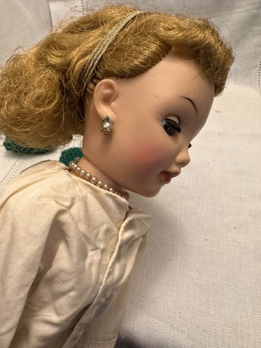 Bambola vintage Miss Revlon originale gioielli orologio collant biancheria intima - Foto 9 di 9