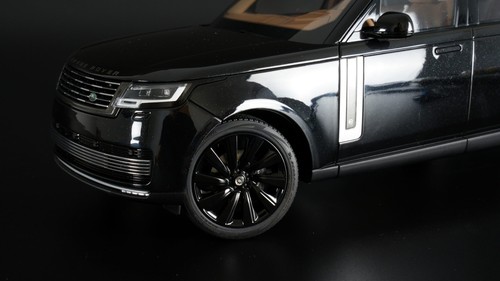 LCD 1:18 Range Rover SV Serenity 2022 modelo diecast negro - Imagen 17 de 20