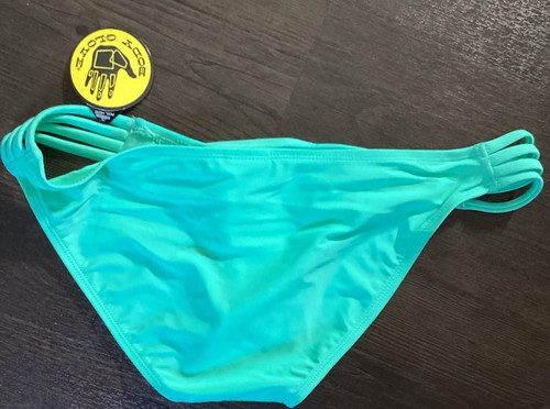Body Glove 2 Pc Swimset - Picture 8 of 10