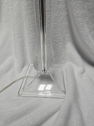 Tall Mid Century Modernist Style clear Lucite Acrylic Table Lamp 21.5” - Picture 4 of 7