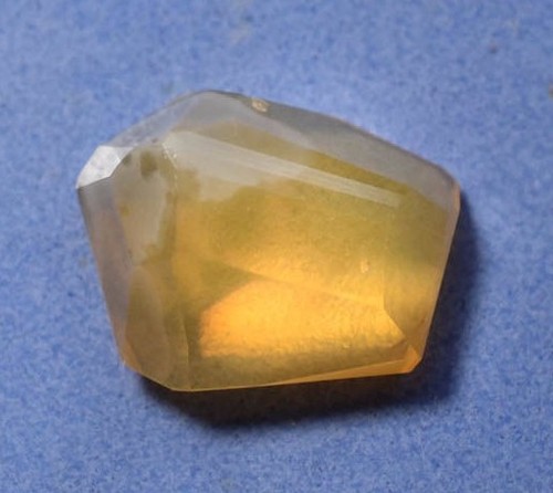 Mexican Cherry Jelly OPAL Color Cab Faceted cabochon carving Natural - Picture 1 of 7