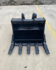 New 24" Excavator Bucket for a Hyundai R35