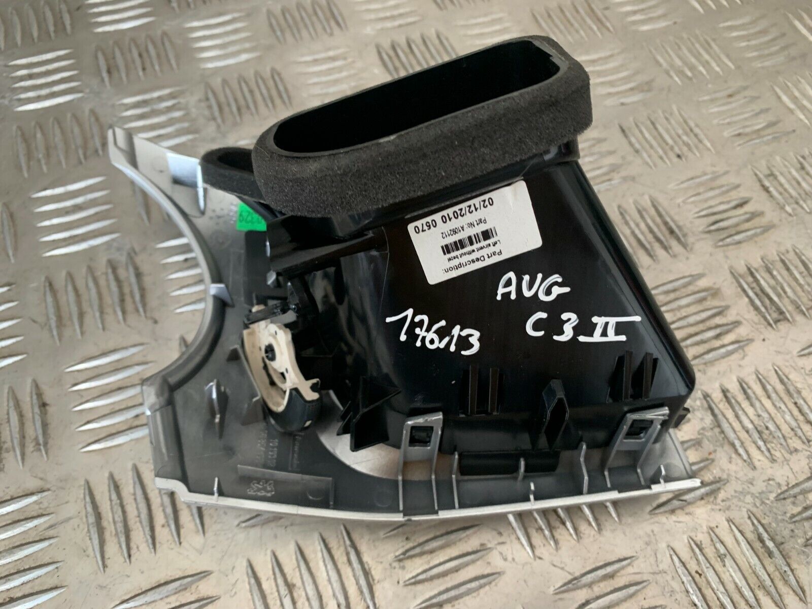 Picture 3 of 4