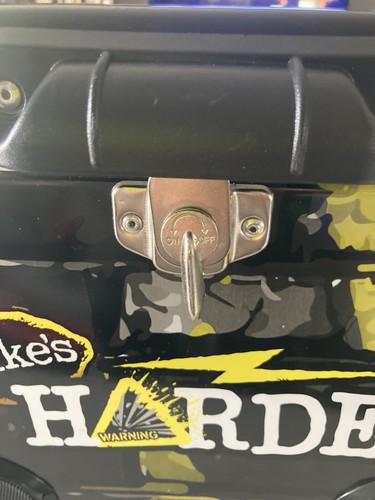 New Mikes Hard Lemonade Beer  Ice Chest Cooler W/  Bluetooth  Speakers - Picture 9 of 17