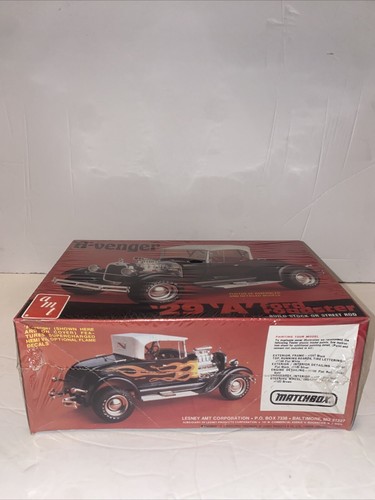 AMT 1/25 "A"-venger '29 "A" Ford Roadster *Rare*Vintage* Plastic Model Kit New - Picture 2 of 6