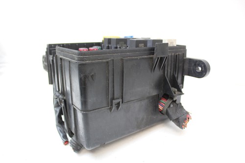 01-06 HYUNDAI SANTA FE FUSE BOX RELAY JUNCTION BOX 91213-26000 - Picture 3 of 4