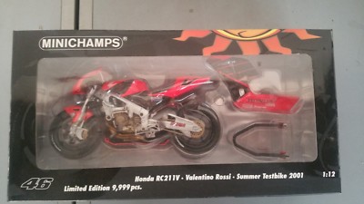 ミニチャンプス　RC211V ヴァレンティーノ　ロッシ　1/6 MINICHAMPS 1:6 – ROSSI 2002 MOTOGP HONDA RC211V + ALSO HAVE
