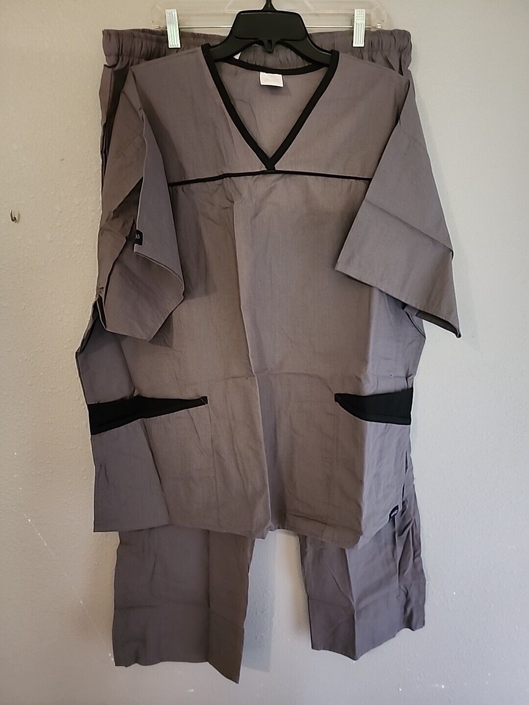 Picture 2 of 8