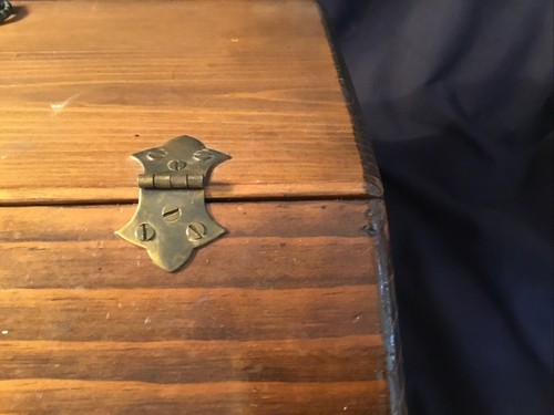 Antique / Vintage Wooden Primitive Hard Wood Bread Box Drop Front - Picture 9 of 16
