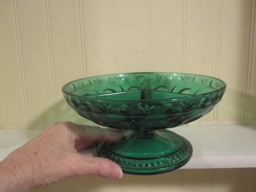 vintage green glass pedestal bowl divided - Picture 5 of 5