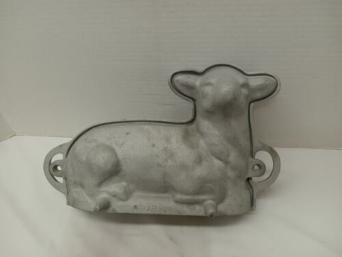 Antique Aluminum Two Piece Lamb Sheep Cake Mold Pan Circle A Baking Animal