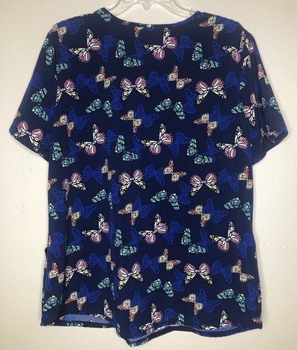 Blusa Médica XL Azul Marino y Mariposas Coloridas Manga Corta Doble Bolsillos Frontales - Imagen 2 de 7