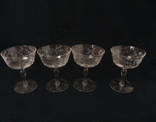Set of 4 optic glass Vintage Clear engraved Crystal Wine Glasses 4.5" flowers  - Picture 1 of 8
